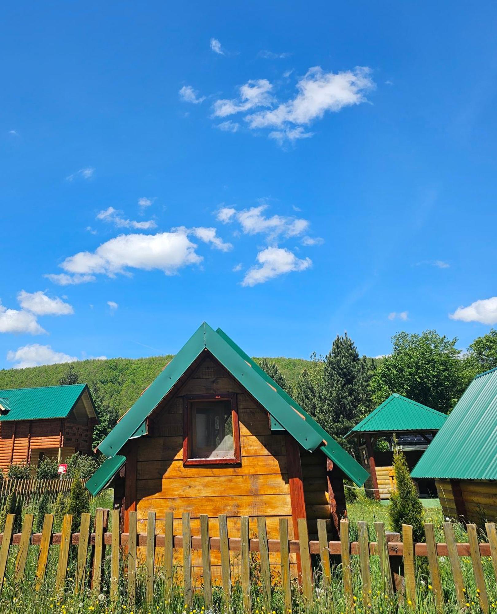 Konaci Oceva Zemlja Bungalovi Konaci Oceva Zemlja Vikendica Mojkovac Zewnętrze zdjęcie